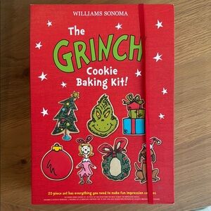 Williams Sonoma Grinch cookie cutters